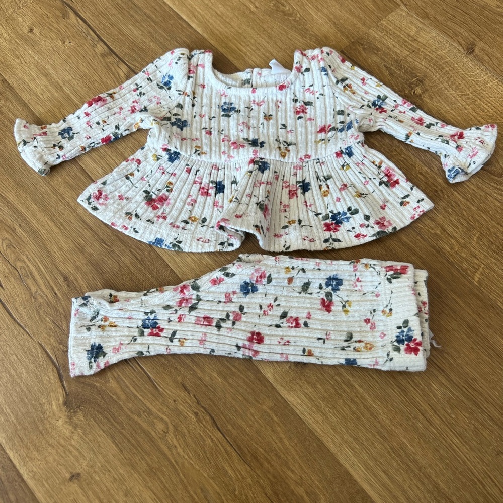 Baby Gap ribbed 0-3 month